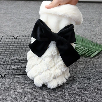Модная зимняя одежда для домашних собак с блестками, элегантное белое пальто для щенков и кошек, куртки для собак, меховая одежда для чихуахуа с бантом, комбинезоны